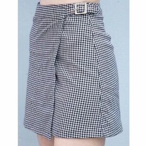 BRANDY MELVILLE💗 black & white checkered skirt!